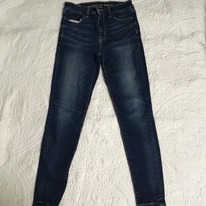 American Eagle skinny jeans size 2